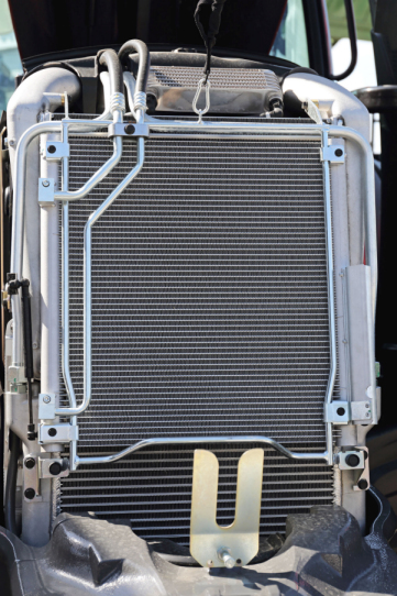 Agricultural machinery radiator cooling